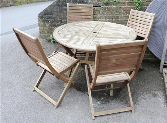 Garden table & 4 chairs